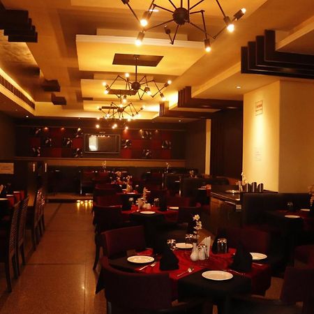 Hotel Parbhat Inn Panchkula Εξωτερικό φωτογραφία