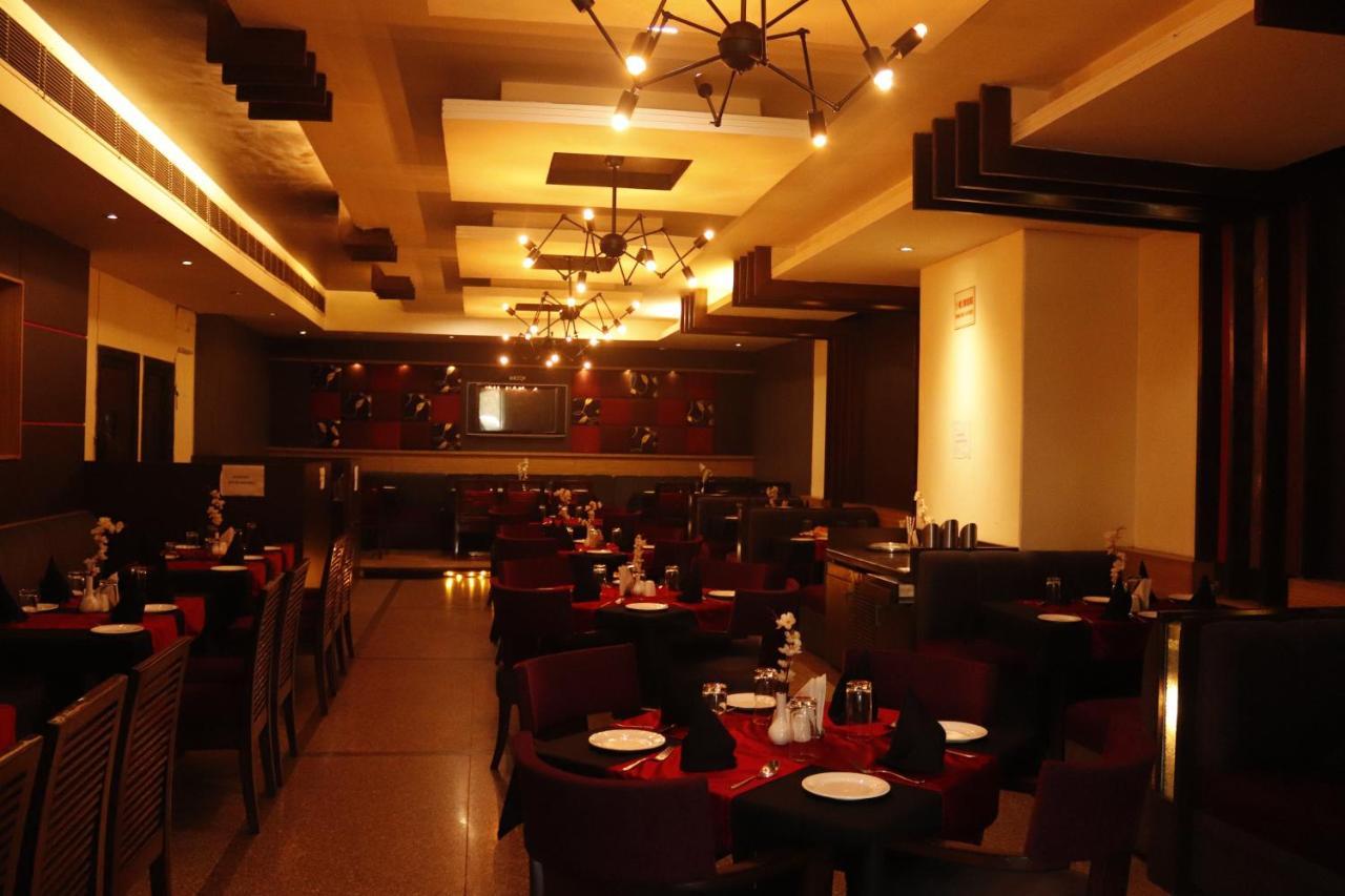 Hotel Parbhat Inn Panchkula Εξωτερικό φωτογραφία